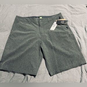 NWT Quiksilver Men's 20" Union Heather Amphibian Shorts- Size 34